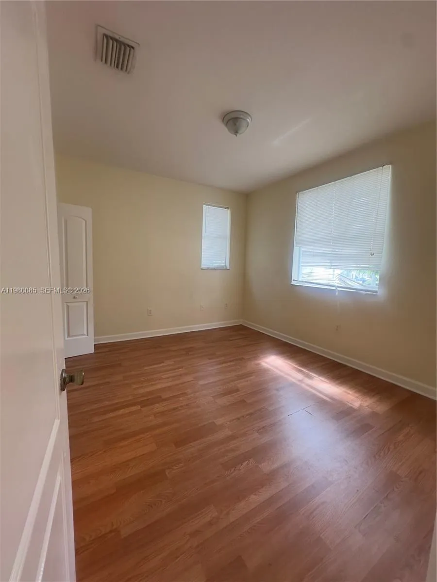 1662 Se 27th Dr 209, Homestead, Florida 33035, Homestead, Florida 33035, 3 Bedrooms Bedrooms, ,2 BathroomsBathrooms,Residential Lease,For Rent,1662 Se 27th Dr 209, Homestead, Florida 33035,A11980085