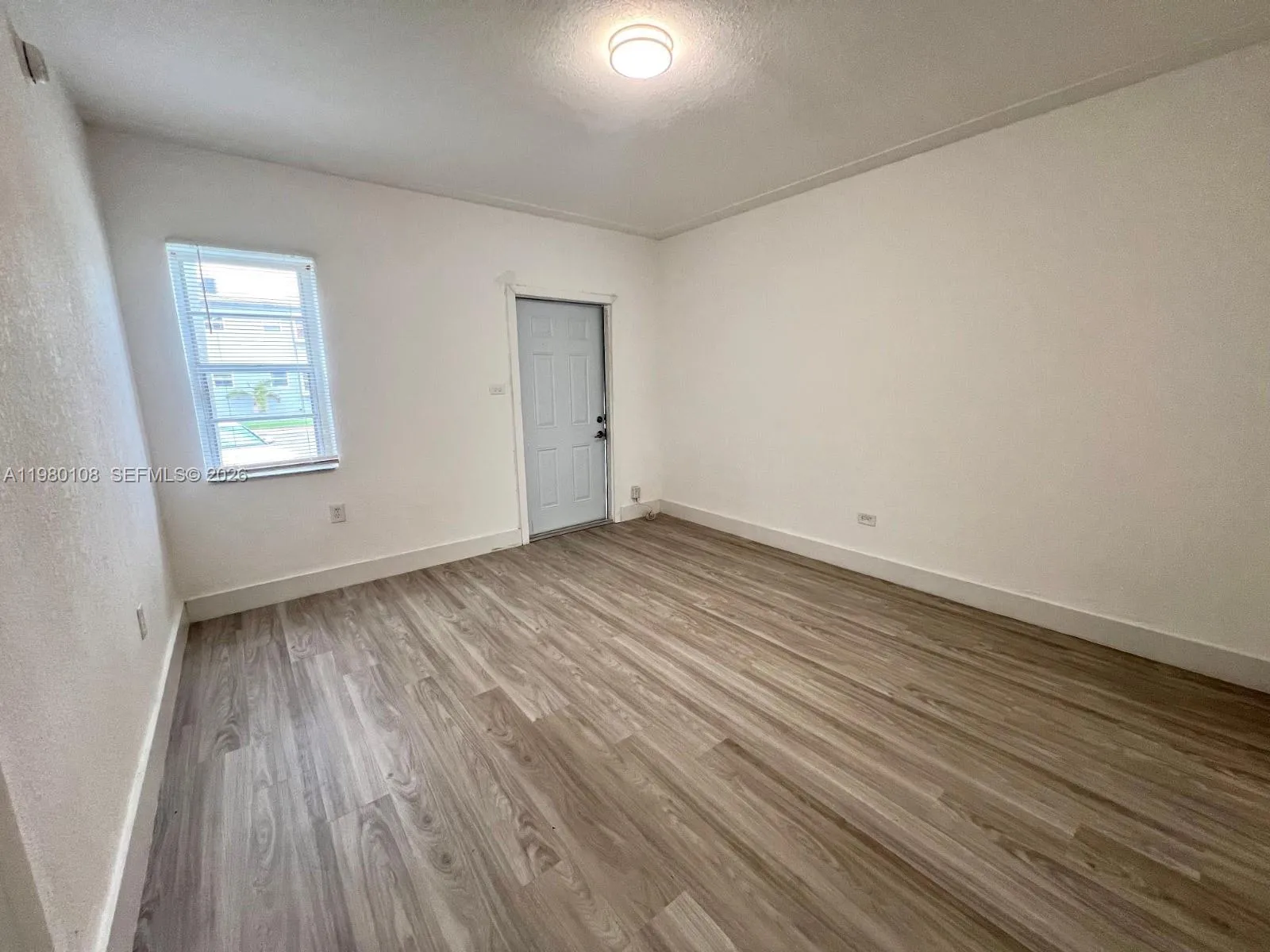 1900 Calais Dr 1904, Miami Beach, Florida 33141, Miami Beach, Florida 33141, 2 Bedrooms Bedrooms, ,1 BathroomBathrooms,Residential Lease,For Rent,1900 Calais Dr 1904, Miami Beach, Florida 33141,A11980108