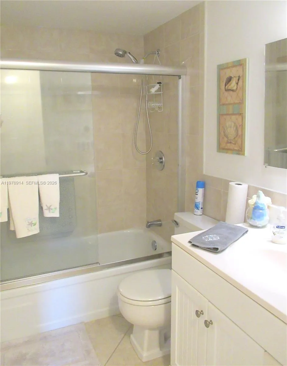 580 Egret Dr 216, Hallandale Beach, Florida 33009, Hallandale Beach, Florida 33009, 2 Bedrooms Bedrooms, ,2 BathroomsBathrooms,Residential Lease,For Rent,580 Egret Dr 216, Hallandale Beach, Florida 33009,A11978914