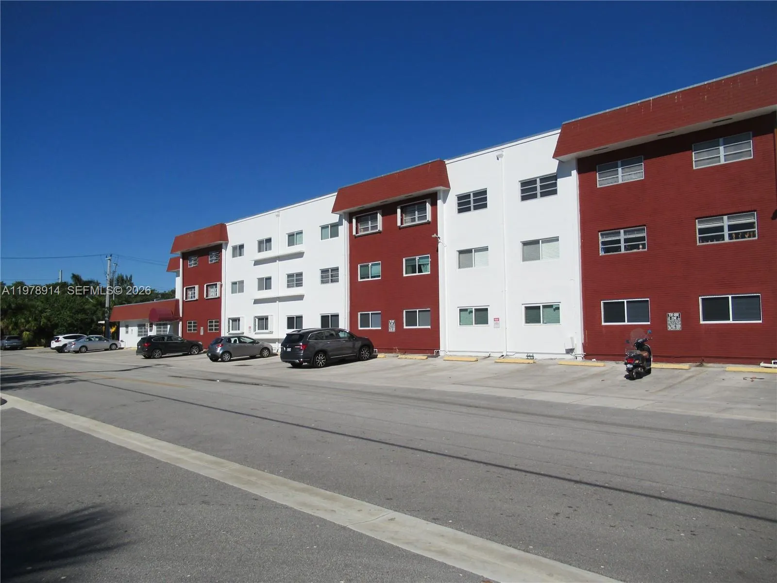 580 Egret Dr 216, Hallandale Beach, Florida 33009, Hallandale Beach, Florida 33009, 2 Bedrooms Bedrooms, ,2 BathroomsBathrooms,Residential Lease,For Rent,580 Egret Dr 216, Hallandale Beach, Florida 33009,A11978914