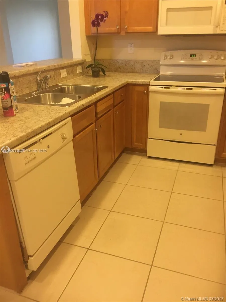 17059 Sw 96 St, Miami, Florida 33196, Miami, Florida 33196, 3 Bedrooms Bedrooms, ,2 BathroomsBathrooms,Residential Lease,For Rent,17059 Sw 96 St, Miami, Florida 33196,A11980115