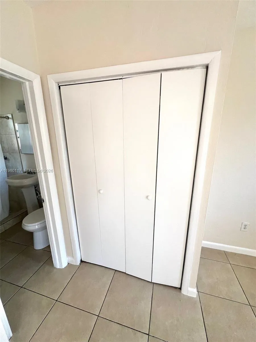 690 Ne 85th St 3d, Miami, Florida 33138, Miami, Florida 33138, ,1 BathroomBathrooms,Residential Lease,For Rent,690 Ne 85th St 3d, Miami, Florida 33138,A11980117
