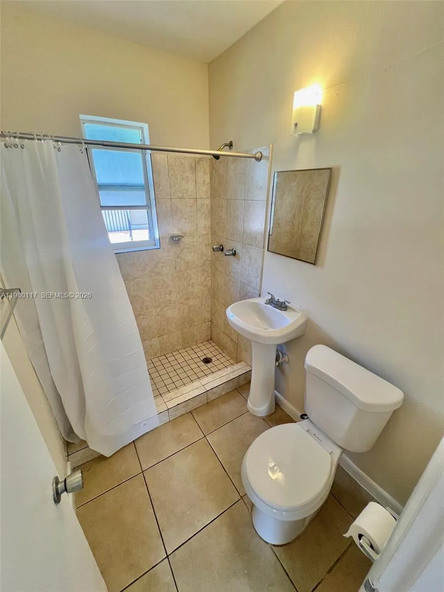 690 Ne 85th St 3d, Miami, Florida 33138, Miami, Florida 33138, ,1 BathroomBathrooms,Residential Lease,For Rent,690 Ne 85th St 3d, Miami, Florida 33138,A11980117