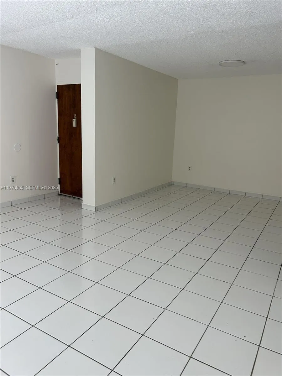 1673 Bay Rd 306, Miami Beach, Florida 33139, Miami Beach, Florida 33139, 2 Bedrooms Bedrooms, ,2 BathroomsBathrooms,Residential,For Sale,1673 Bay Rd 306, Miami Beach, Florida 33139,A11978885