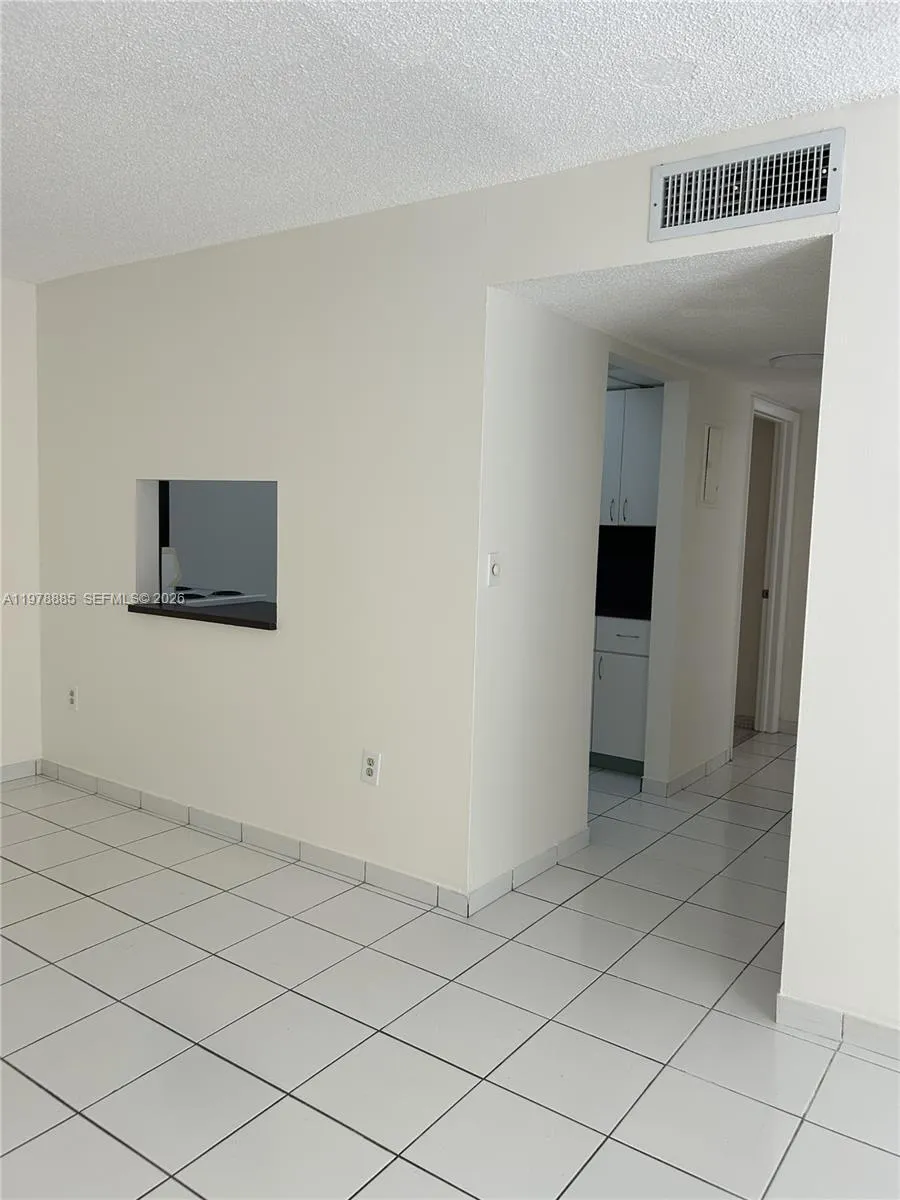 1673 Bay Rd 306, Miami Beach, Florida 33139, Miami Beach, Florida 33139, 2 Bedrooms Bedrooms, ,2 BathroomsBathrooms,Residential,For Sale,1673 Bay Rd 306, Miami Beach, Florida 33139,A11978885