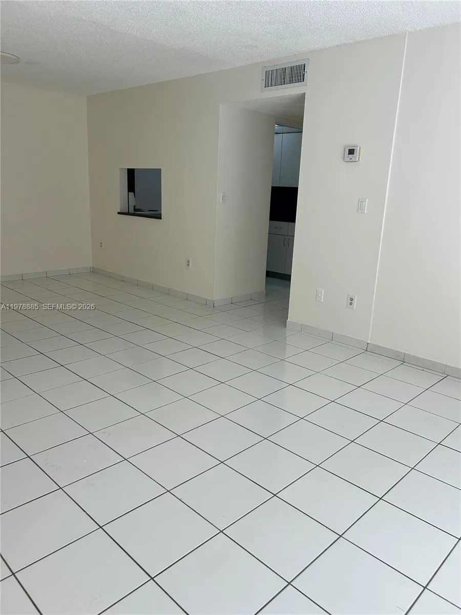 1673 Bay Rd 306, Miami Beach, Florida 33139, Miami Beach, Florida 33139, 2 Bedrooms Bedrooms, ,2 BathroomsBathrooms,Residential,For Sale,1673 Bay Rd 306, Miami Beach, Florida 33139,A11978885