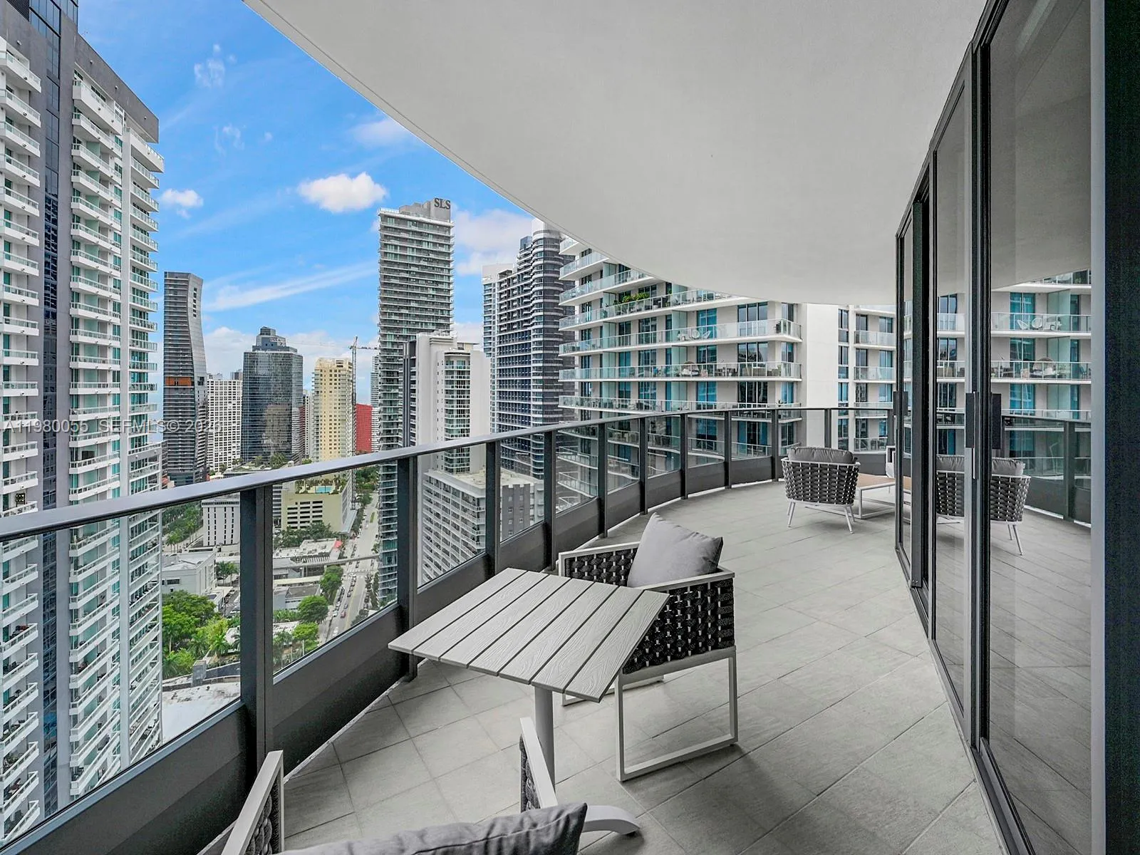 1000 Brickell Plz 3402, Miami, Florida 33131, Miami, Florida 33131, 3 Bedrooms Bedrooms, ,3 BathroomsBathrooms,Residential Lease,For Rent,1000 Brickell Plz 3402, Miami, Florida 33131,A11980055