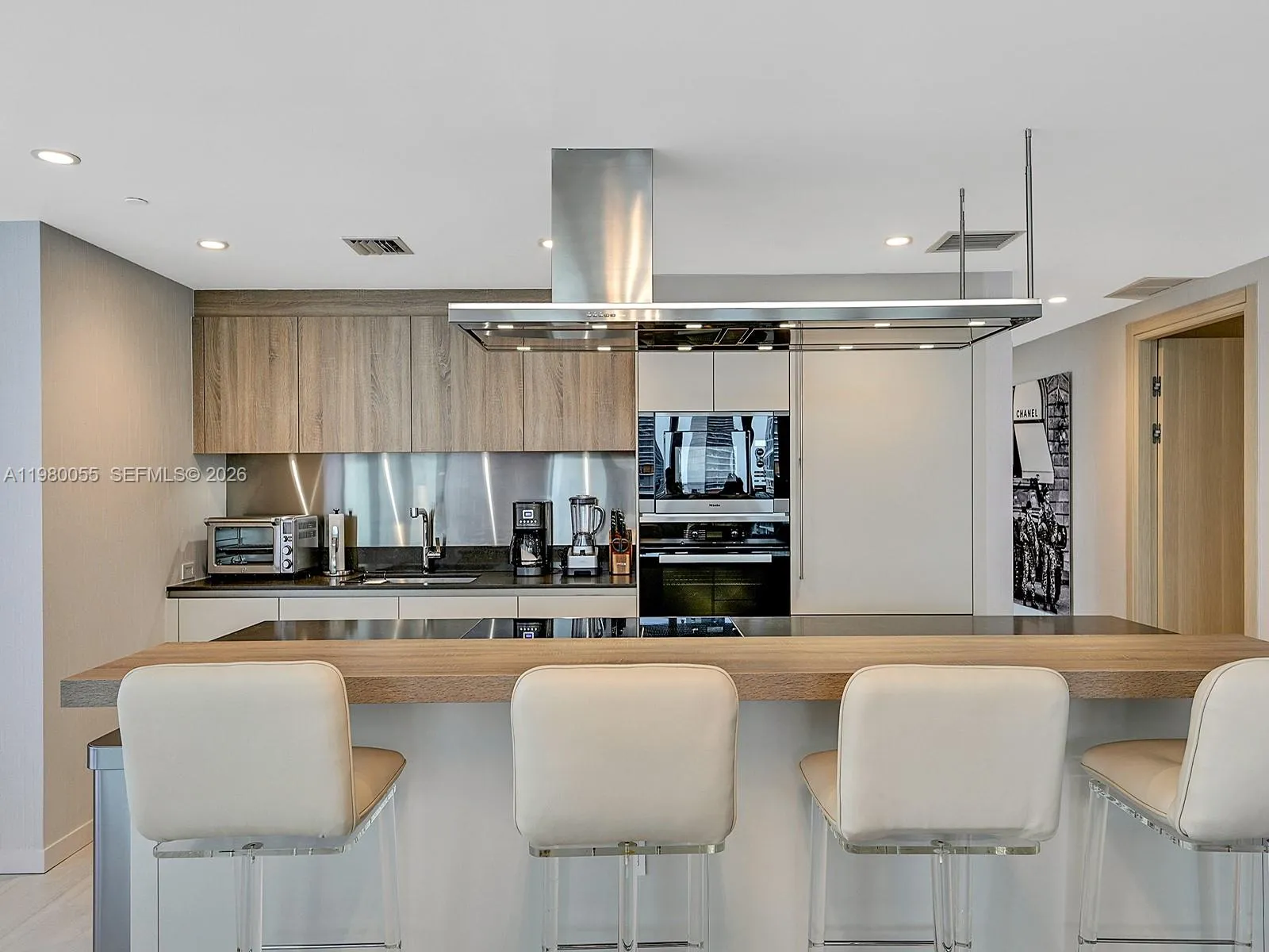 1000 Brickell Plz 3402, Miami, Florida 33131, Miami, Florida 33131, 3 Bedrooms Bedrooms, ,3 BathroomsBathrooms,Residential Lease,For Rent,1000 Brickell Plz 3402, Miami, Florida 33131,A11980055