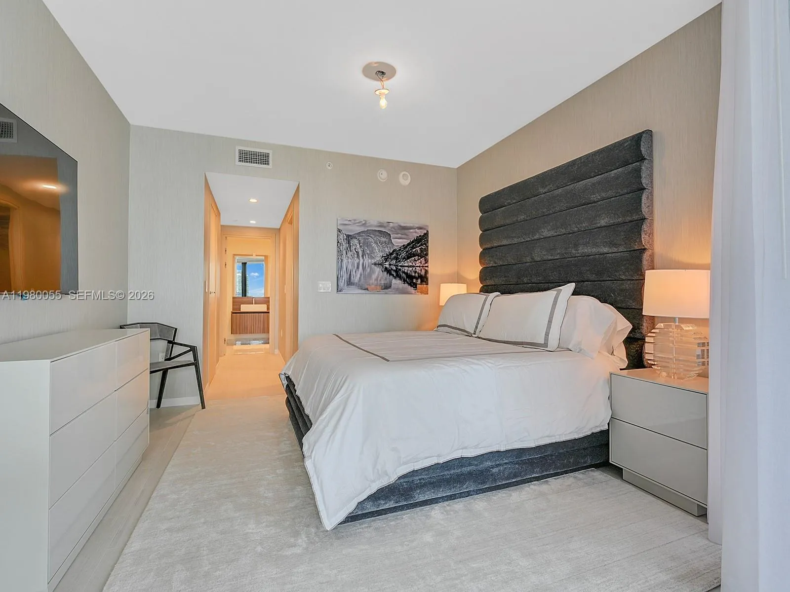 1000 Brickell Plz 3402, Miami, Florida 33131, Miami, Florida 33131, 3 Bedrooms Bedrooms, ,3 BathroomsBathrooms,Residential Lease,For Rent,1000 Brickell Plz 3402, Miami, Florida 33131,A11980055