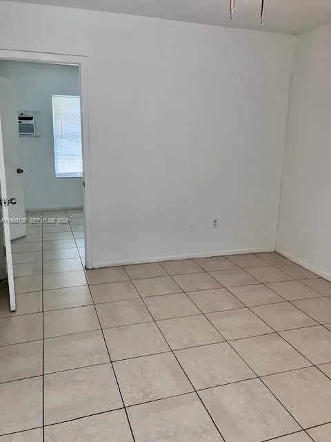 3696 William Ave 4, Miami, Florida 33133, Miami, Florida 33133, 1 Bedroom Bedrooms, ,1 BathroomBathrooms,Residential Lease,For Rent,3696 William Ave 4, Miami, Florida 33133,A11980136