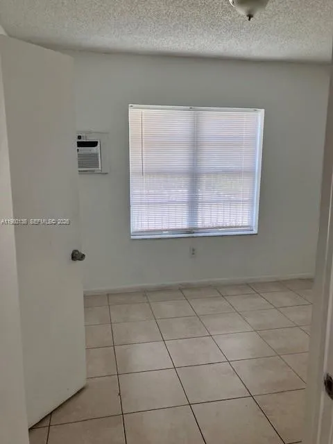3696 William Ave 4, Miami, Florida 33133, Miami, Florida 33133, 1 Bedroom Bedrooms, ,1 BathroomBathrooms,Residential Lease,For Rent,3696 William Ave 4, Miami, Florida 33133,A11980136