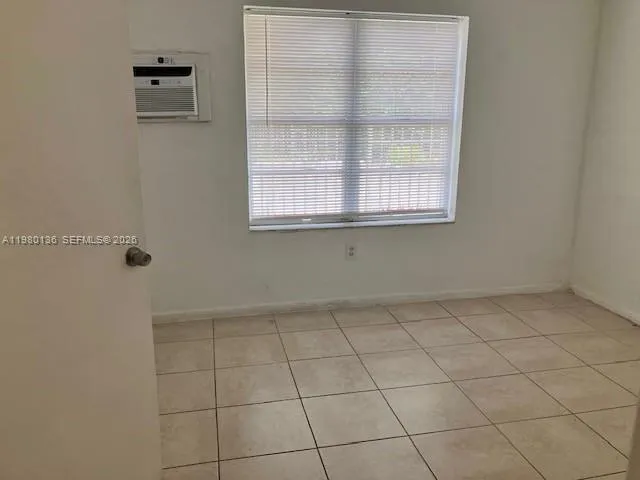 3696 William Ave 4, Miami, Florida 33133, Miami, Florida 33133, 1 Bedroom Bedrooms, ,1 BathroomBathrooms,Residential Lease,For Rent,3696 William Ave 4, Miami, Florida 33133,A11980136