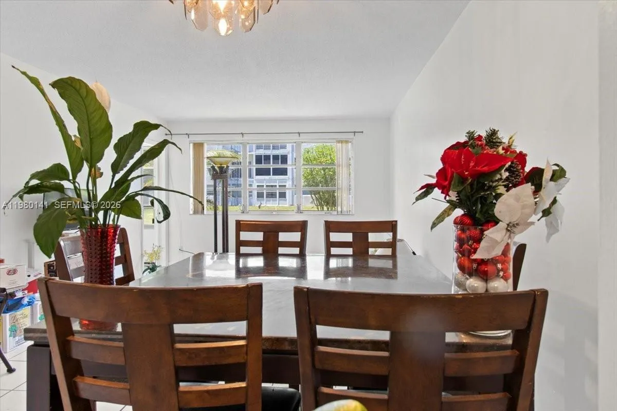 2200 Park Ln 109, Hollywood, Florida 33021, Hollywood, Florida 33021, 1 Bedroom Bedrooms, ,1 BathroomBathrooms,Residential Lease,For Rent,2200 Park Ln 109, Hollywood, Florida 33021,A11980141