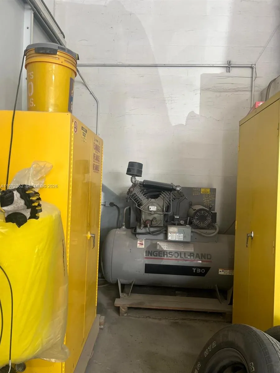 2000 Sw 71st Ter # B3, Davie, Florida 33317, Davie, Florida 33317, ,Business Opportunity,For Sale,2000 Sw 71st Ter # B3, Davie, Florida 33317,A11979762