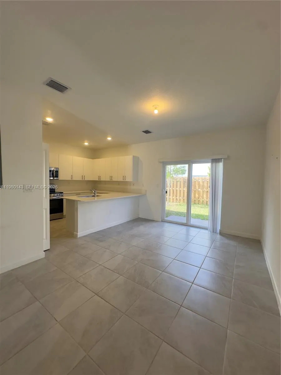 2848 Se 26th Ter 2848, Homestead, Florida 33035, Homestead, Florida 33035, 3 Bedrooms Bedrooms, ,2 BathroomsBathrooms,Residential Lease,For Rent,2848 Se 26th Ter 2848, Homestead, Florida 33035,A11980143