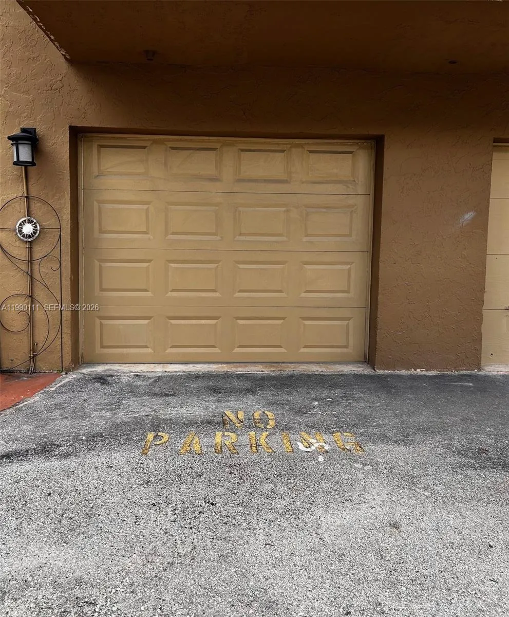 8404 N Missionwood Cir, Miramar, Florida 33025, Miramar, Florida 33025, 2 Bedrooms Bedrooms, ,1 BathroomBathrooms,Residential,For Sale,8404 N Missionwood Cir, Miramar, Florida 33025,A11980111