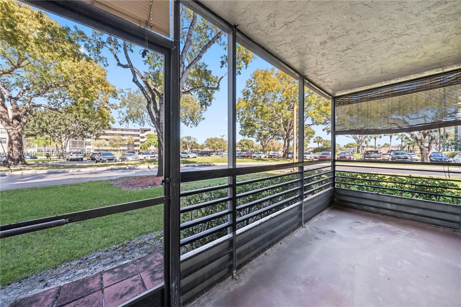 1001 Colony Point Cir 114, Pembroke Pines, Florida, Pembroke Pines, Florida 33026, 2 Bedrooms Bedrooms, ,2 BathroomsBathrooms,Residential,For Sale,1001 Colony Point Cir 114, Pembroke Pines, Florida,A11980110