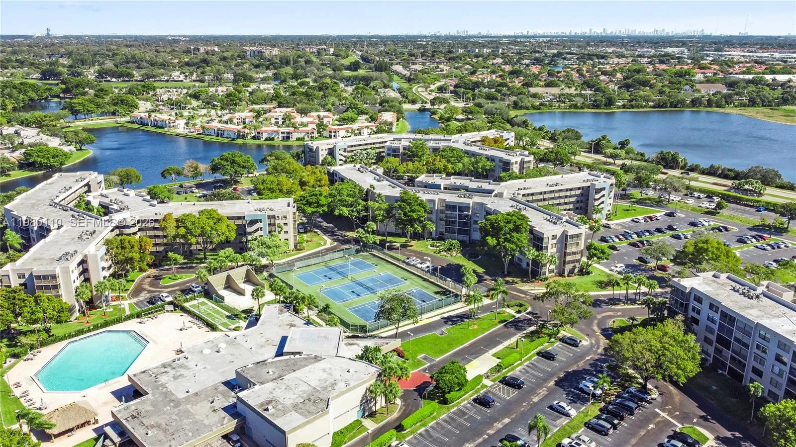 1001 Colony Point Cir 114, Pembroke Pines, Florida, Pembroke Pines, Florida 33026, 2 Bedrooms Bedrooms, ,2 BathroomsBathrooms,Residential,For Sale,1001 Colony Point Cir 114, Pembroke Pines, Florida,A11980110