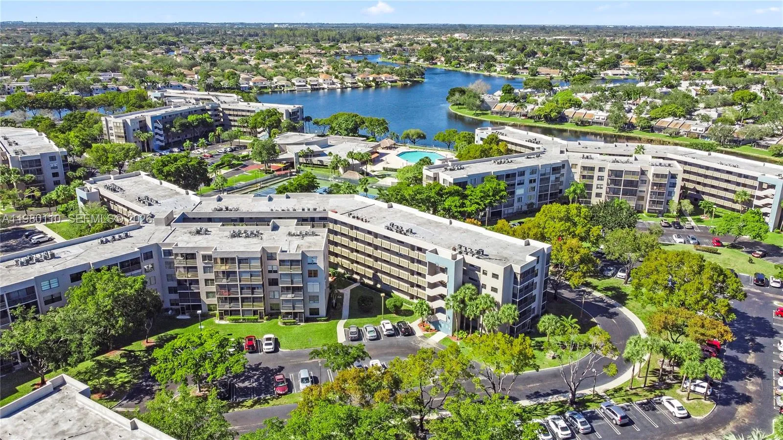 1001 Colony Point Cir 114, Pembroke Pines, Florida, Pembroke Pines, Florida 33026, 2 Bedrooms Bedrooms, ,2 BathroomsBathrooms,Residential,For Sale,1001 Colony Point Cir 114, Pembroke Pines, Florida,A11980110