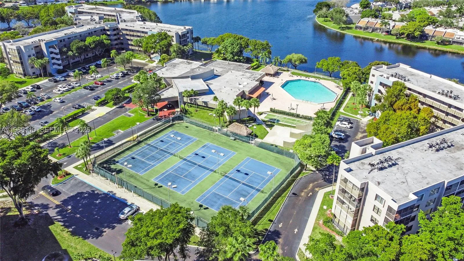 1001 Colony Point Cir 114, Pembroke Pines, Florida, Pembroke Pines, Florida 33026, 2 Bedrooms Bedrooms, ,2 BathroomsBathrooms,Residential,For Sale,1001 Colony Point Cir 114, Pembroke Pines, Florida,A11980110