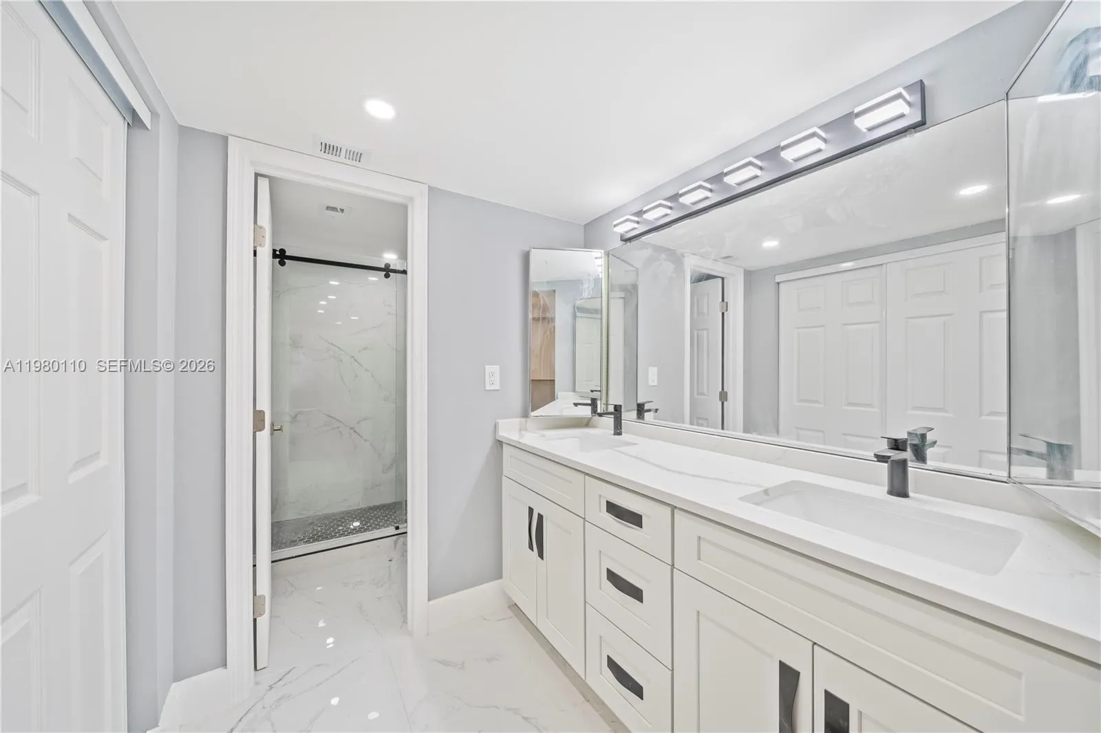 1001 Colony Point Cir 114, Pembroke Pines, Florida, Pembroke Pines, Florida 33026, 2 Bedrooms Bedrooms, ,2 BathroomsBathrooms,Residential,For Sale,1001 Colony Point Cir 114, Pembroke Pines, Florida,A11980110