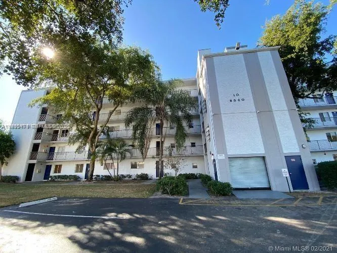 8560 N Sherman Cir 404, Miramar, Florida 33025, Miramar, Florida 33025, 1 Bedroom Bedrooms, ,1 BathroomBathrooms,Residential Lease,For Rent,8560 N Sherman Cir 404, Miramar, Florida 33025,A11980171
