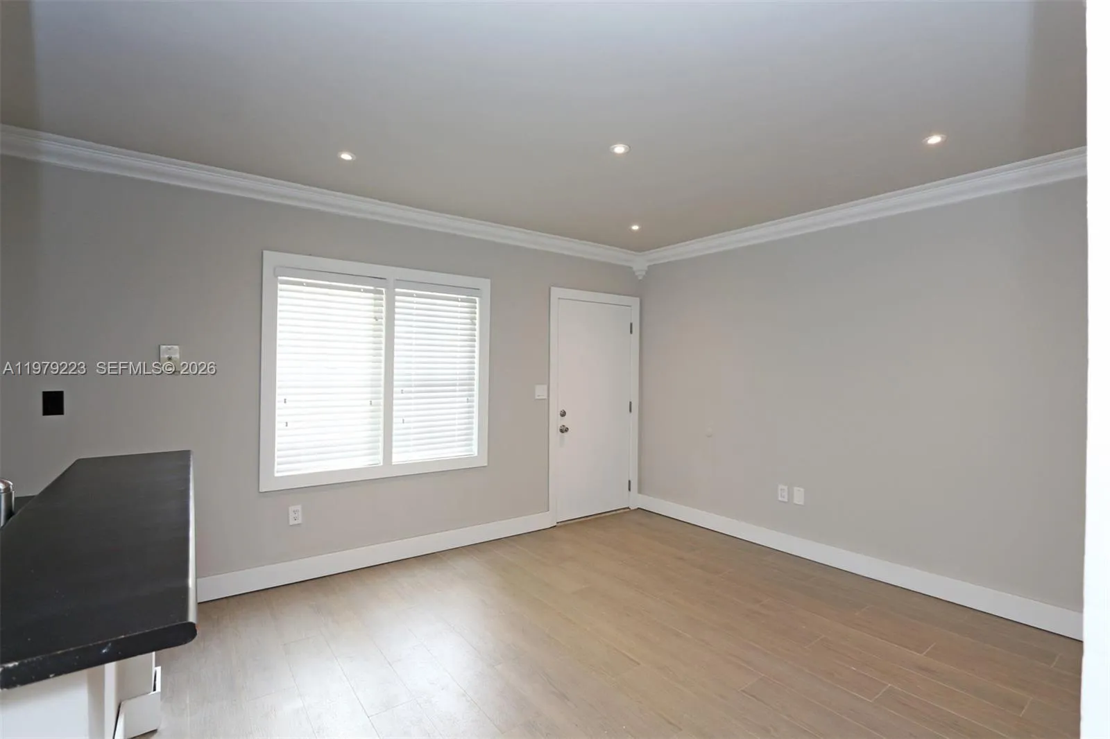 3395 Franklin Ave D, Miami, Florida 33133, Miami, Florida 33133, 2 Bedrooms Bedrooms, ,1 BathroomBathrooms,Residential Lease,For Rent,3395 Franklin Ave D, Miami, Florida 33133,A11979223
