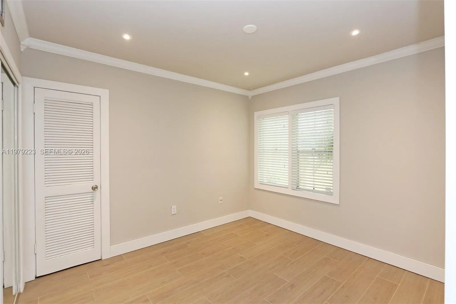 3395 Franklin Ave D, Miami, Florida 33133, Miami, Florida 33133, 2 Bedrooms Bedrooms, ,1 BathroomBathrooms,Residential Lease,For Rent,3395 Franklin Ave D, Miami, Florida 33133,A11979223