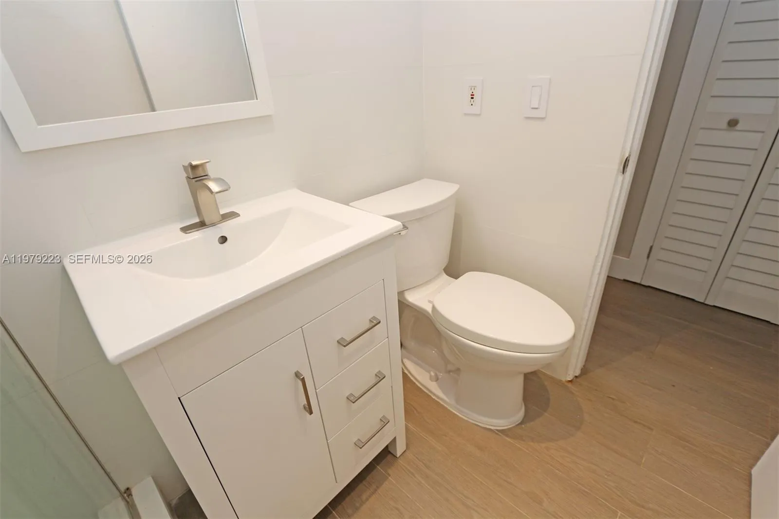 3395 Franklin Ave D, Miami, Florida 33133, Miami, Florida 33133, 2 Bedrooms Bedrooms, ,1 BathroomBathrooms,Residential Lease,For Rent,3395 Franklin Ave D, Miami, Florida 33133,A11979223