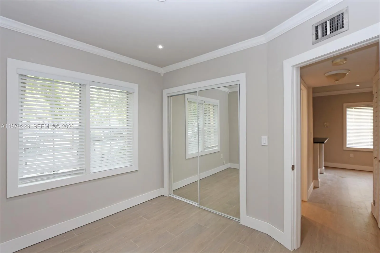 3395 Franklin Ave D, Miami, Florida 33133, Miami, Florida 33133, 2 Bedrooms Bedrooms, ,1 BathroomBathrooms,Residential Lease,For Rent,3395 Franklin Ave D, Miami, Florida 33133,A11979223