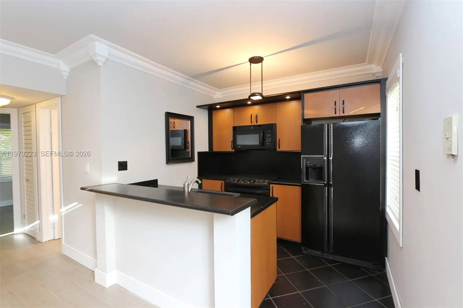 3395 Franklin Ave D, Miami, Florida 33133, Miami, Florida 33133, 2 Bedrooms Bedrooms, ,1 BathroomBathrooms,Residential Lease,For Rent,3395 Franklin Ave D, Miami, Florida 33133,A11979223