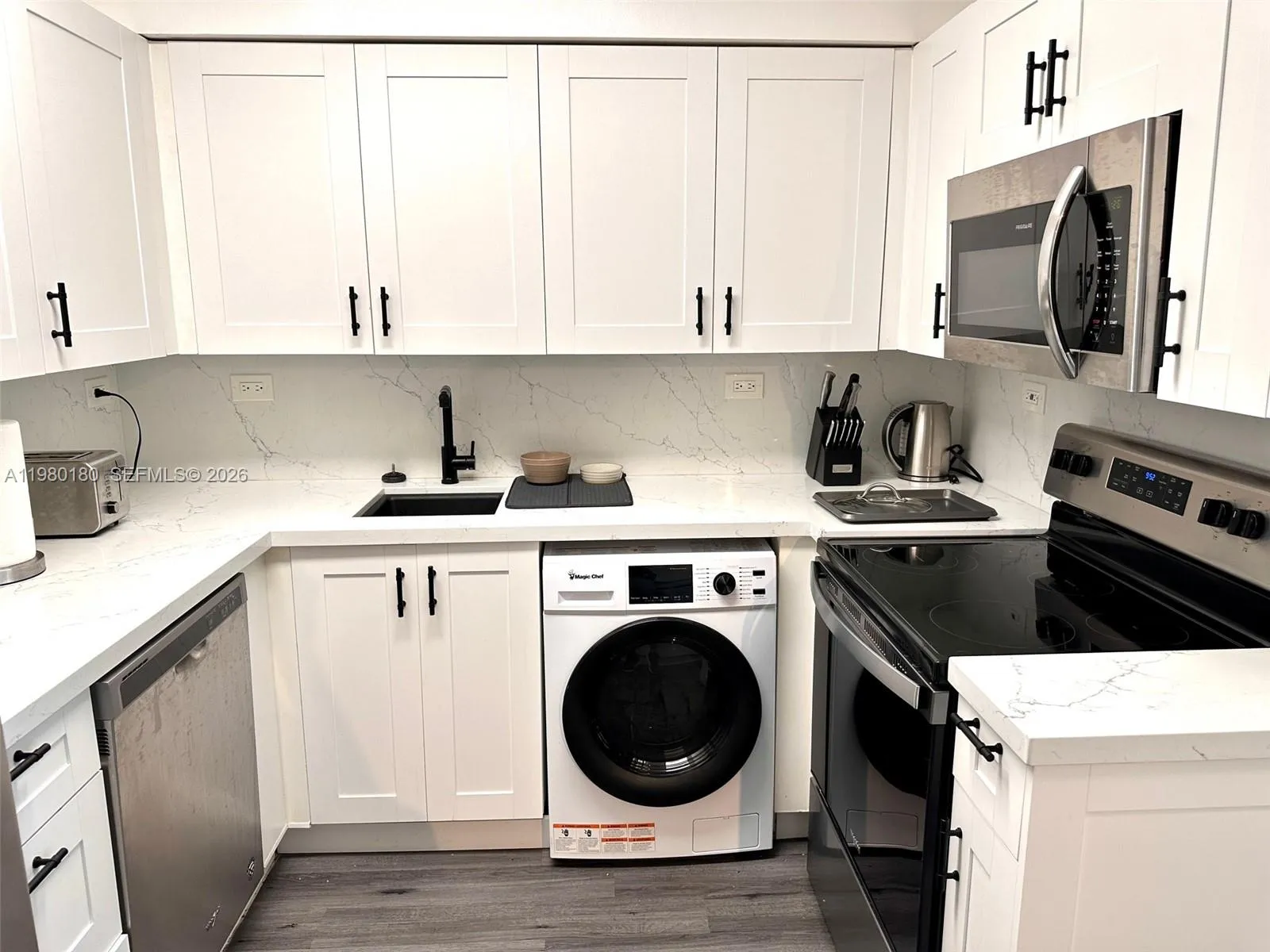 1500 Bay Rd 234s, Miami Beach, Florida 33139, Miami Beach, Florida 33139, 2 Bedrooms Bedrooms, ,2 BathroomsBathrooms,Residential Lease,For Rent,1500 Bay Rd 234s, Miami Beach, Florida 33139,A11980180