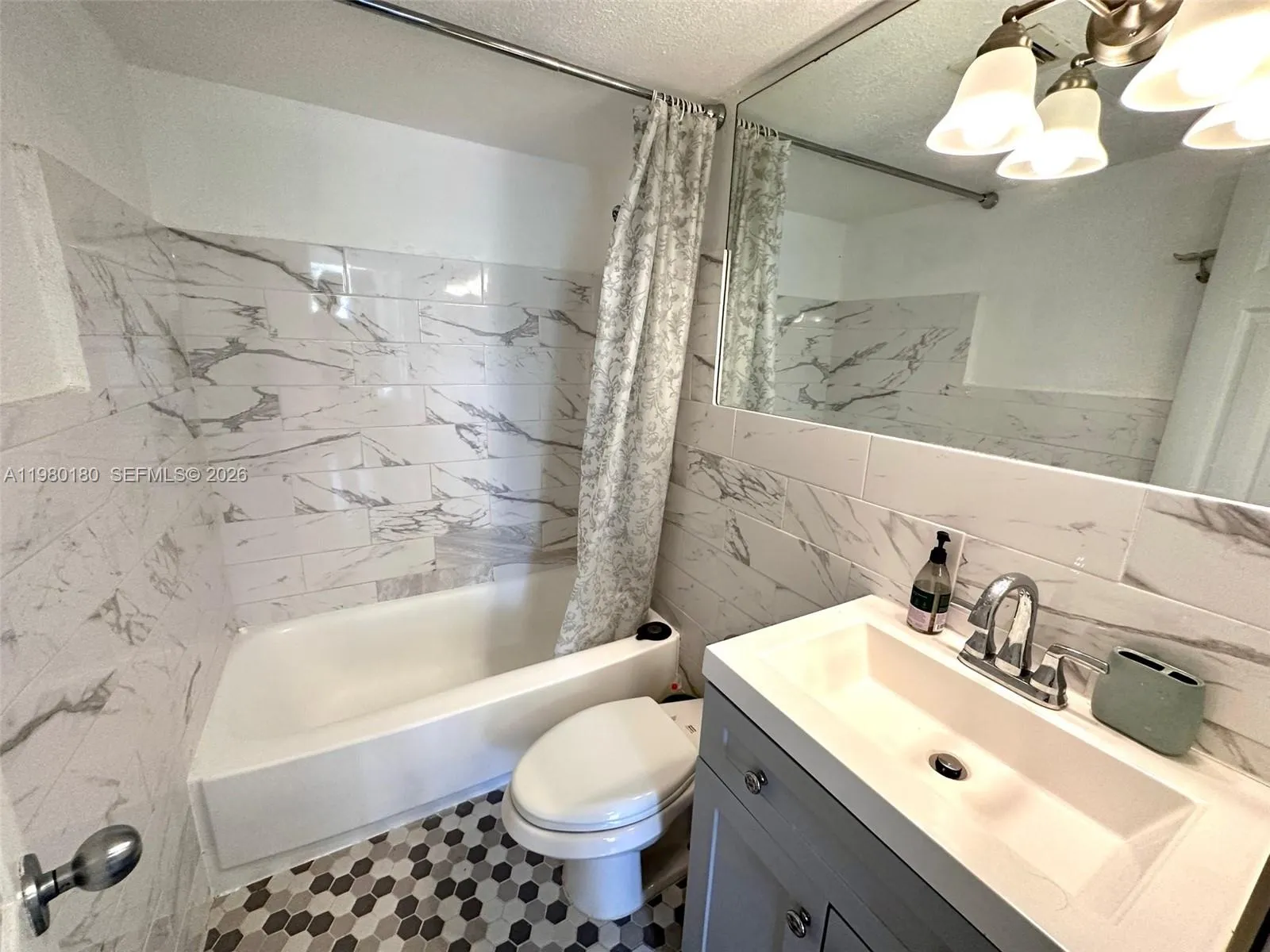 1500 Bay Rd 234s, Miami Beach, Florida 33139, Miami Beach, Florida 33139, 2 Bedrooms Bedrooms, ,2 BathroomsBathrooms,Residential Lease,For Rent,1500 Bay Rd 234s, Miami Beach, Florida 33139,A11980180