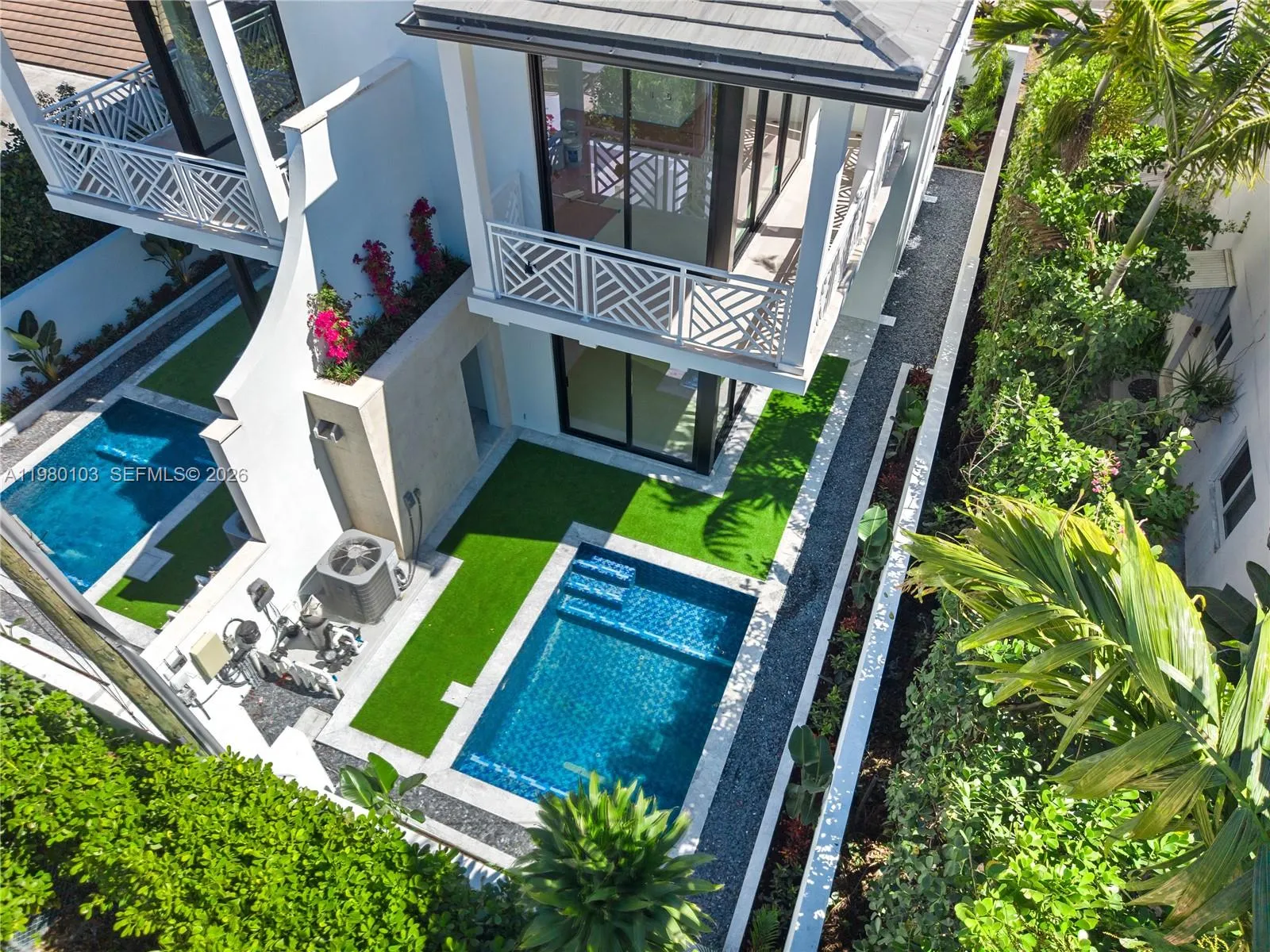 2710 S Le Jeune Rd, Coral Gables, Florida 33134, Coral Gables, Florida 33134, 6 Bedrooms Bedrooms, ,4 BathroomsBathrooms,Residential,For Sale,2710 S Le Jeune Rd, Coral Gables, Florida 33134,A11980103