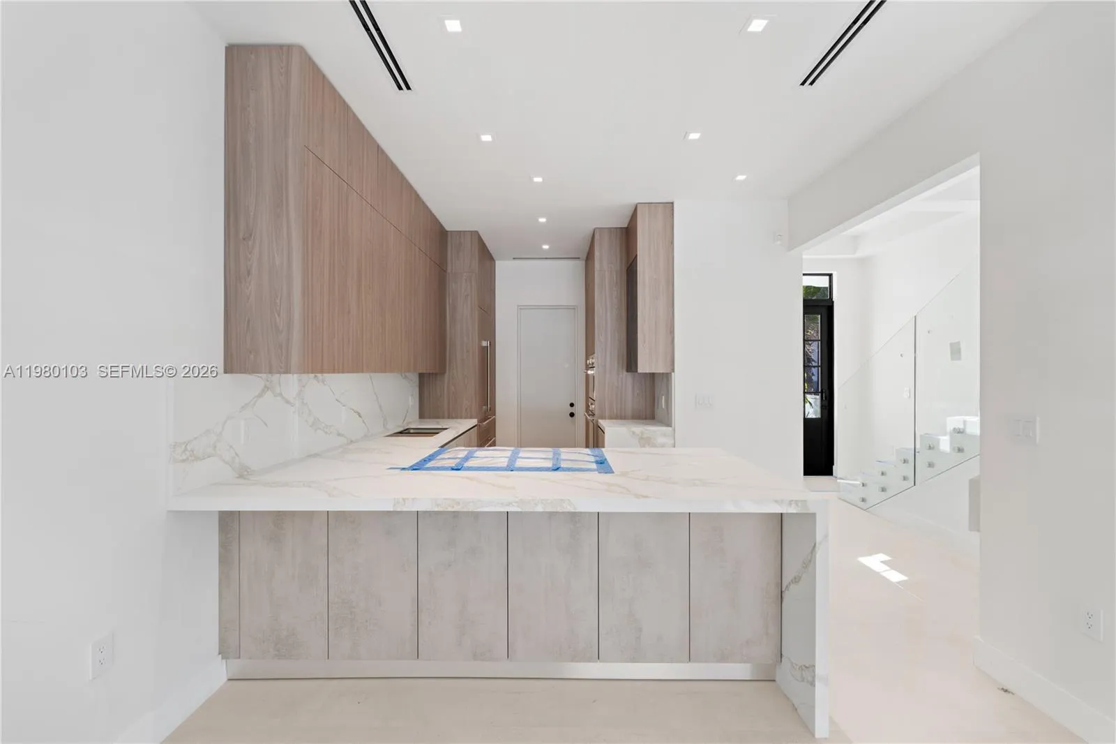 2710 S Le Jeune Rd, Coral Gables, Florida 33134, Coral Gables, Florida 33134, 6 Bedrooms Bedrooms, ,4 BathroomsBathrooms,Residential,For Sale,2710 S Le Jeune Rd, Coral Gables, Florida 33134,A11980103