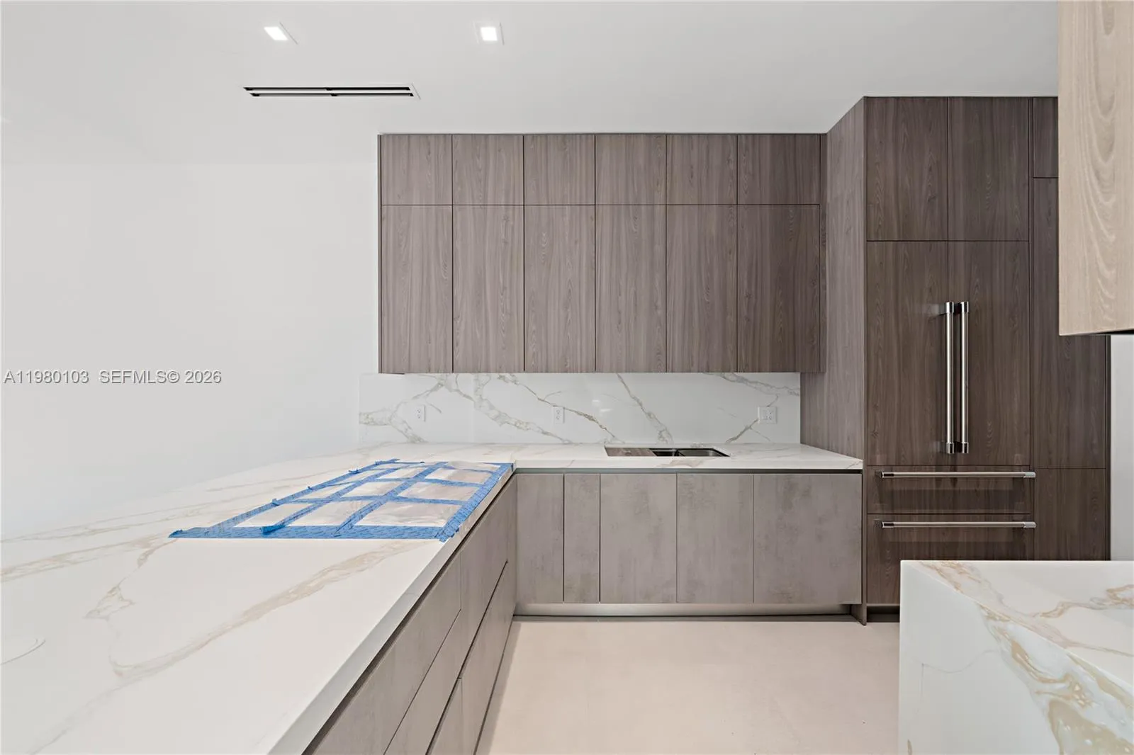 2710 S Le Jeune Rd, Coral Gables, Florida 33134, Coral Gables, Florida 33134, 6 Bedrooms Bedrooms, ,4 BathroomsBathrooms,Residential,For Sale,2710 S Le Jeune Rd, Coral Gables, Florida 33134,A11980103