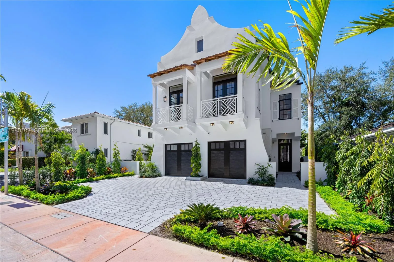 2710 S Le Jeune Rd, Coral Gables, Florida 33134, Coral Gables, Florida 33134, 6 Bedrooms Bedrooms, ,4 BathroomsBathrooms,Residential,For Sale,2710 S Le Jeune Rd, Coral Gables, Florida 33134,A11980103