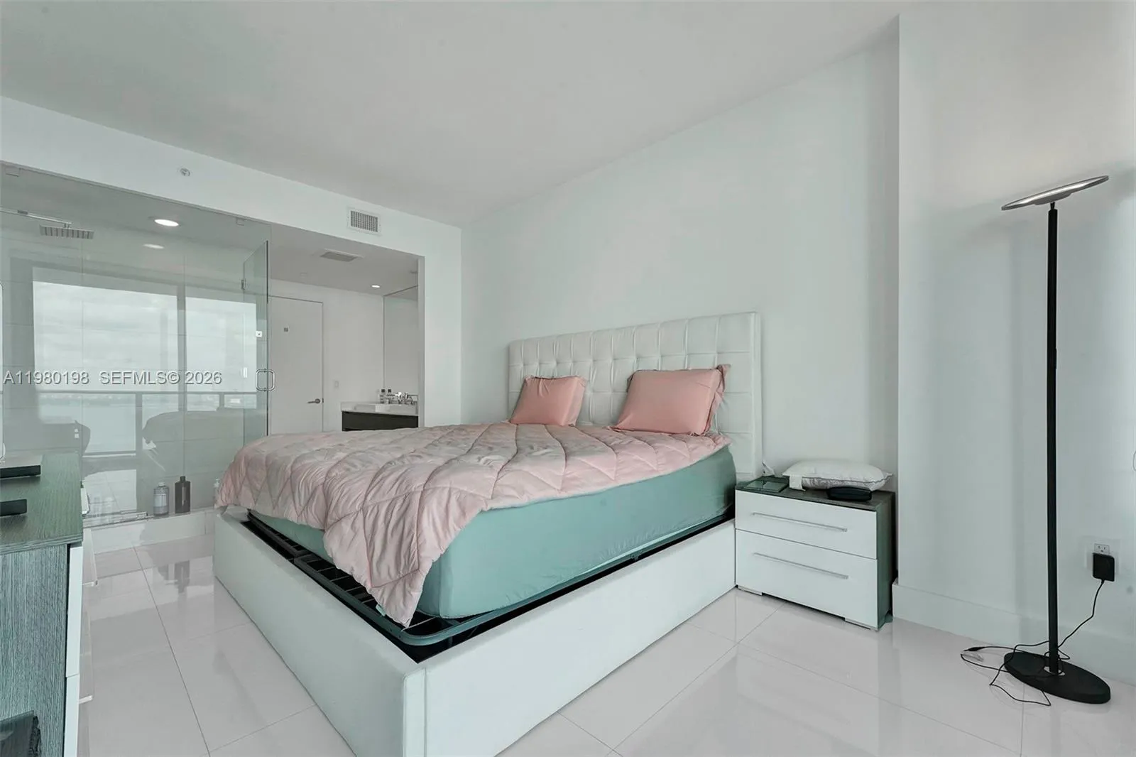 460 Ne 28th St 3403, Miami, Florida 33137, Miami, Florida 33137, 2 Bedrooms Bedrooms, ,2 BathroomsBathrooms,Residential Lease,For Rent,460 Ne 28th St 3403, Miami, Florida 33137,A11980198