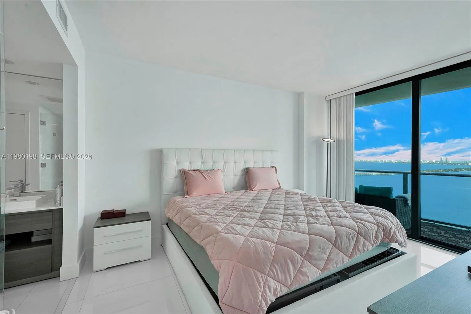 460 Ne 28th St 3403, Miami, Florida 33137, Miami, Florida 33137, 2 Bedrooms Bedrooms, ,2 BathroomsBathrooms,Residential Lease,For Rent,460 Ne 28th St 3403, Miami, Florida 33137,A11980198