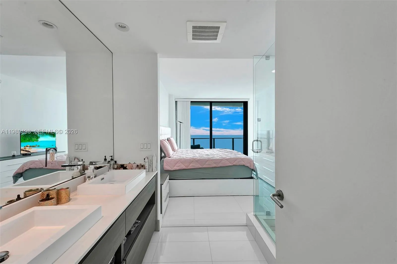 460 Ne 28th St 3403, Miami, Florida 33137, Miami, Florida 33137, 2 Bedrooms Bedrooms, ,2 BathroomsBathrooms,Residential Lease,For Rent,460 Ne 28th St 3403, Miami, Florida 33137,A11980198