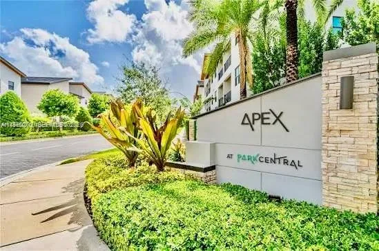 7925 Nw 104th Ave 32, Doral, Florida 33178, Doral, Florida 33178, 2 Bedrooms Bedrooms, ,2 BathroomsBathrooms,Residential Lease,For Rent,7925 Nw 104th Ave 32, Doral, Florida 33178,A11980202