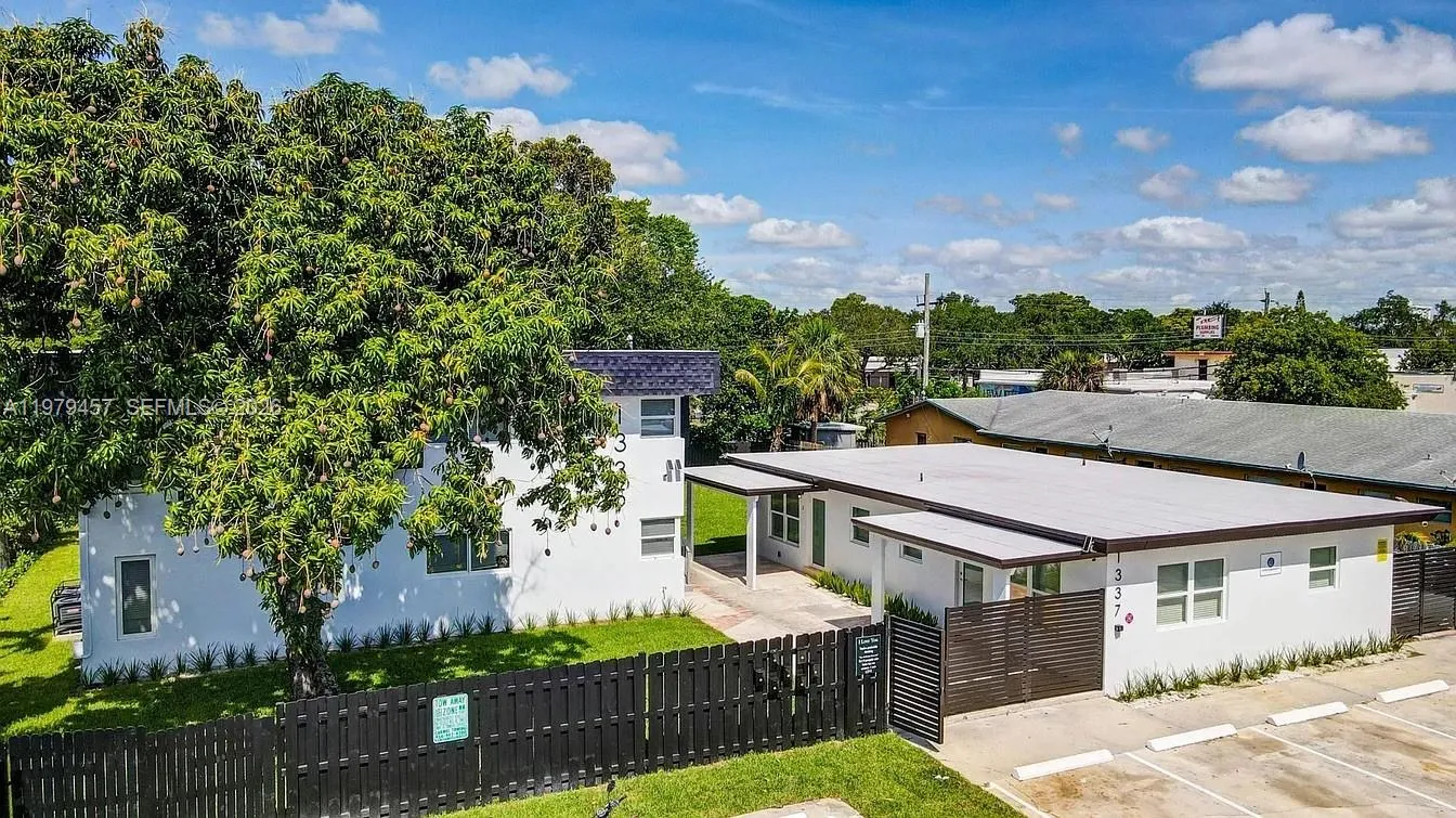 1335 Ne 5th Ave 7, Fort Lauderdale, Florida 33304, Fort Lauderdale, Florida 33304, 1 Bedroom Bedrooms, ,1 BathroomBathrooms,Residential Lease,For Rent,1335 Ne 5th Ave 7, Fort Lauderdale, Florida 33304,A11979457