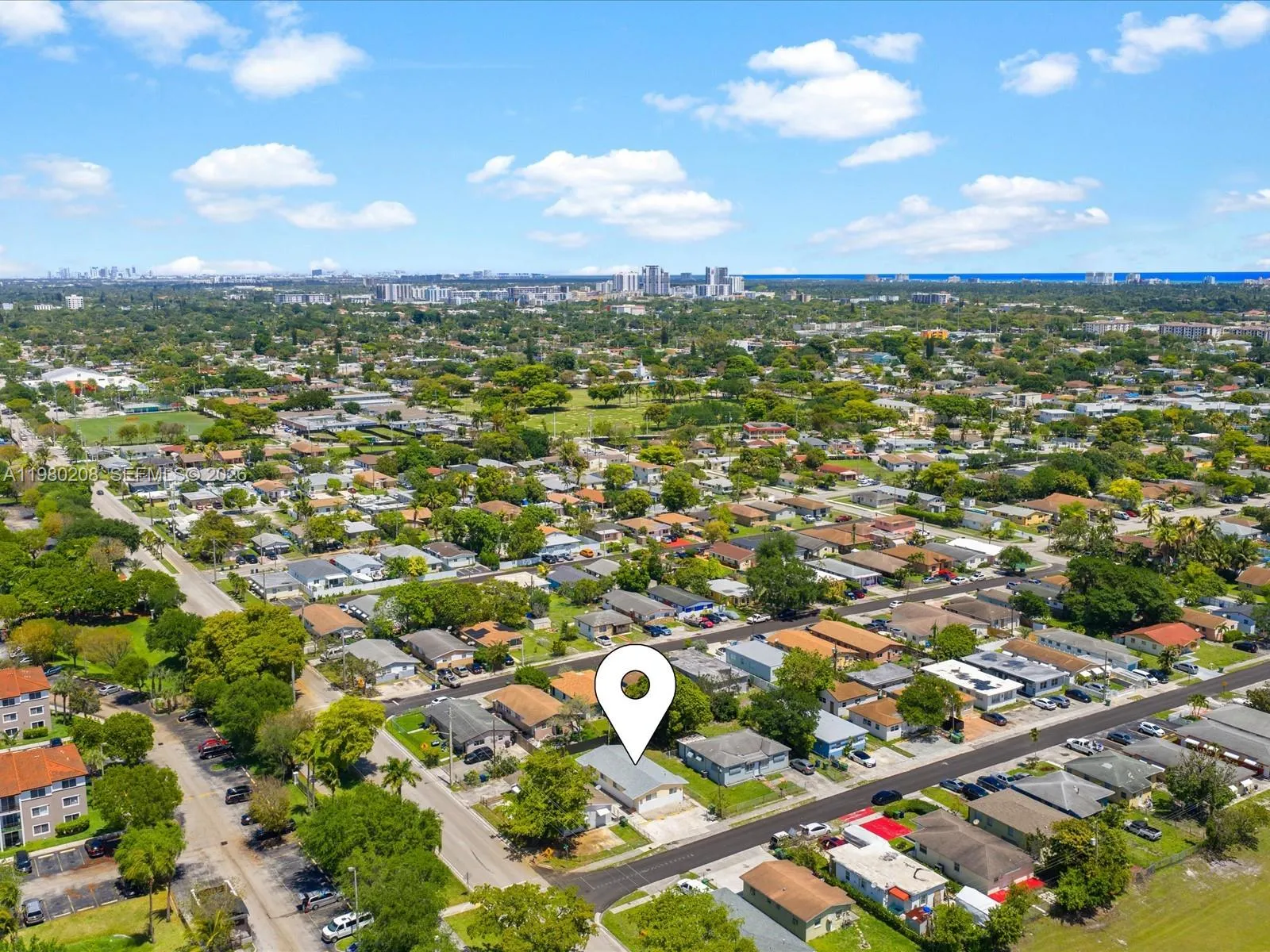 752 Nw 3rd Ct, Hallandale Beach, Florida 33009, Hallandale Beach, Florida 33009, ,Residential Income,For Sale,752 Nw 3rd Ct, Hallandale Beach, Florida 33009,A11980208