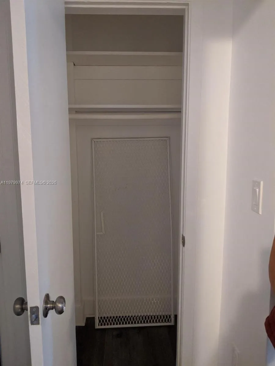 12665 Ne 16th Ave 4, North Miami, Florida 33161, North Miami, Florida 33161, 1 Bedroom Bedrooms, ,1 BathroomBathrooms,Residential Lease,For Rent,12665 Ne 16th Ave 4, North Miami, Florida 33161,A11979974