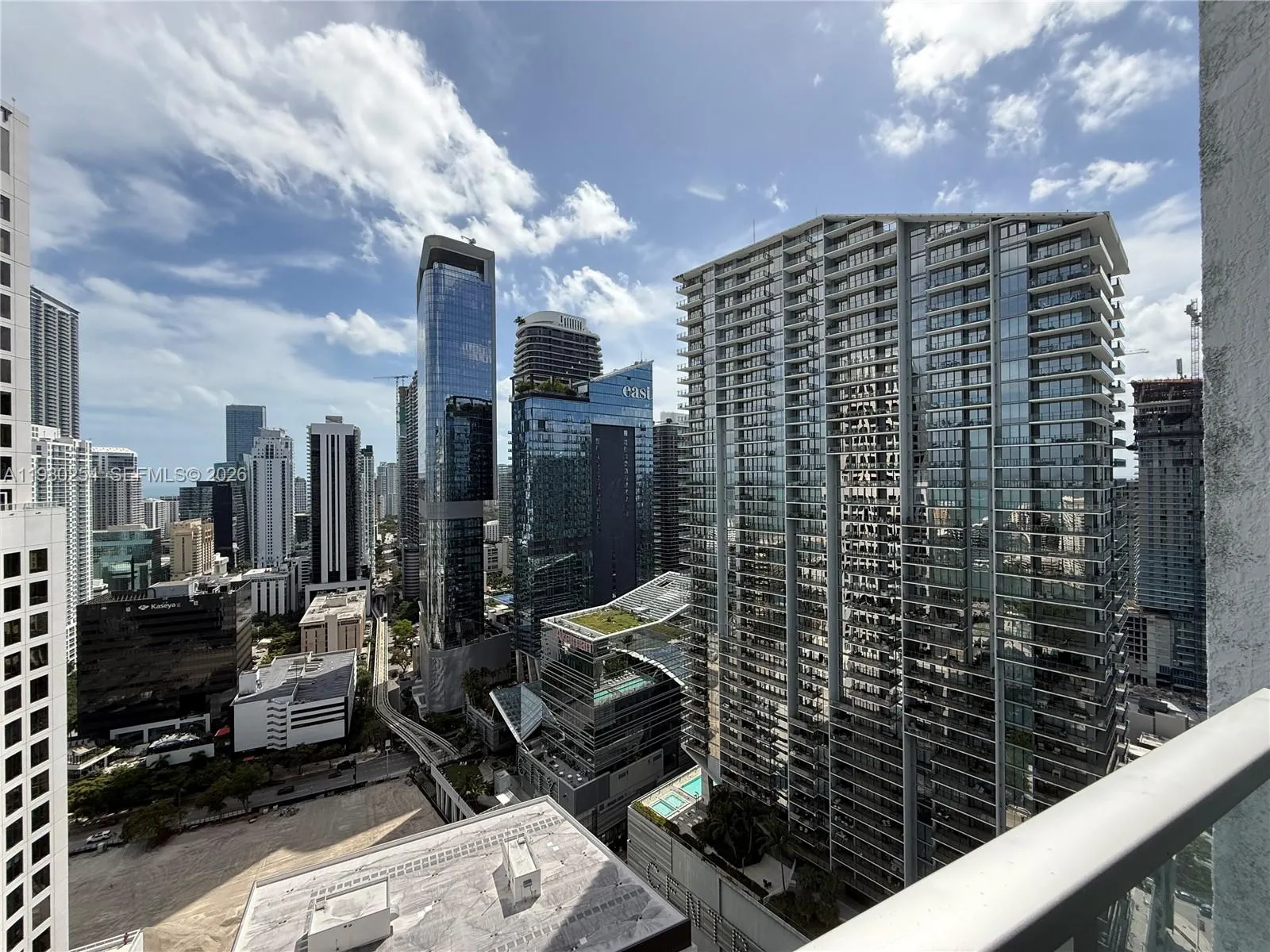 55 Se 6th St 3804, Miami, Florida 33131, Miami, Florida 33131, 1 Bedroom Bedrooms, ,1 BathroomBathrooms,Residential Lease,For Rent,55 Se 6th St 3804, Miami, Florida 33131,A11980254