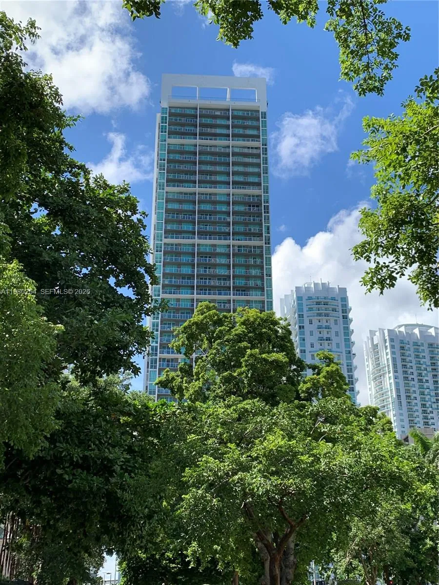 55 Se 6th St 3804, Miami, Florida 33131, Miami, Florida 33131, 1 Bedroom Bedrooms, ,1 BathroomBathrooms,Residential Lease,For Rent,55 Se 6th St 3804, Miami, Florida 33131,A11980254