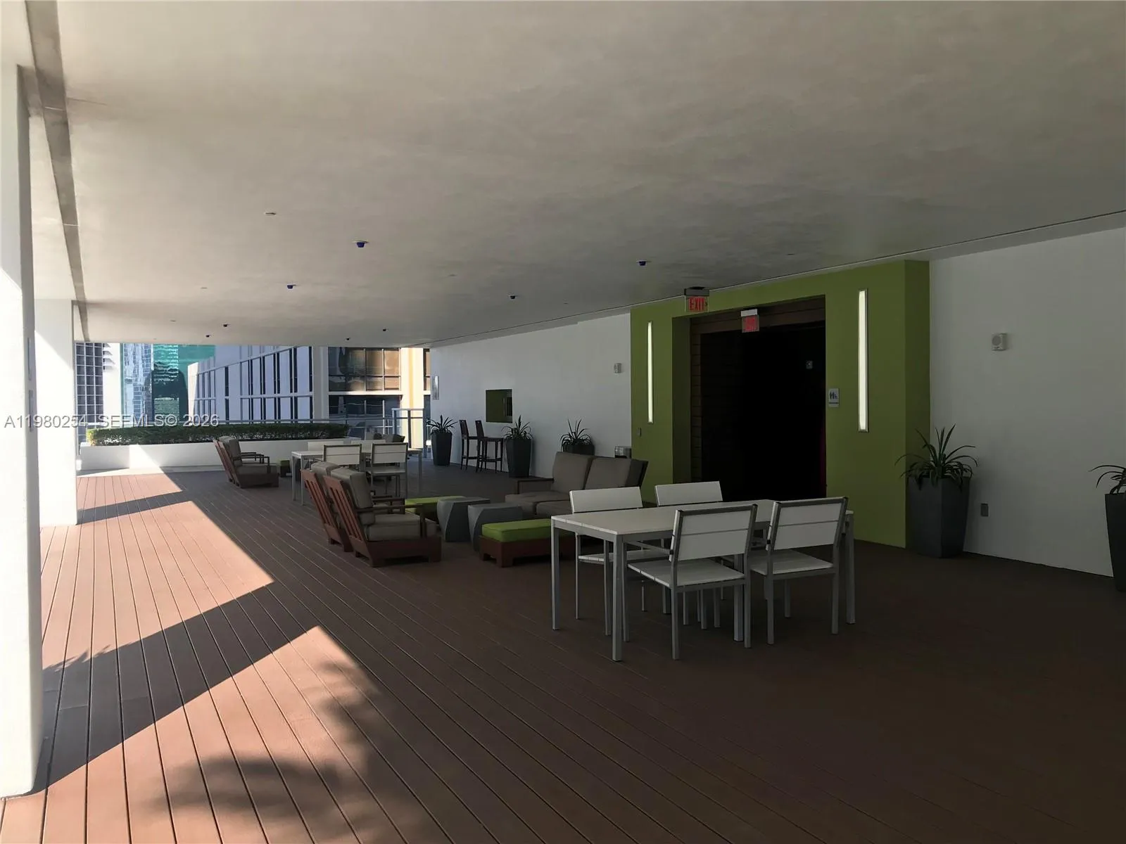 55 Se 6th St 3804, Miami, Florida 33131, Miami, Florida 33131, 1 Bedroom Bedrooms, ,1 BathroomBathrooms,Residential Lease,For Rent,55 Se 6th St 3804, Miami, Florida 33131,A11980254