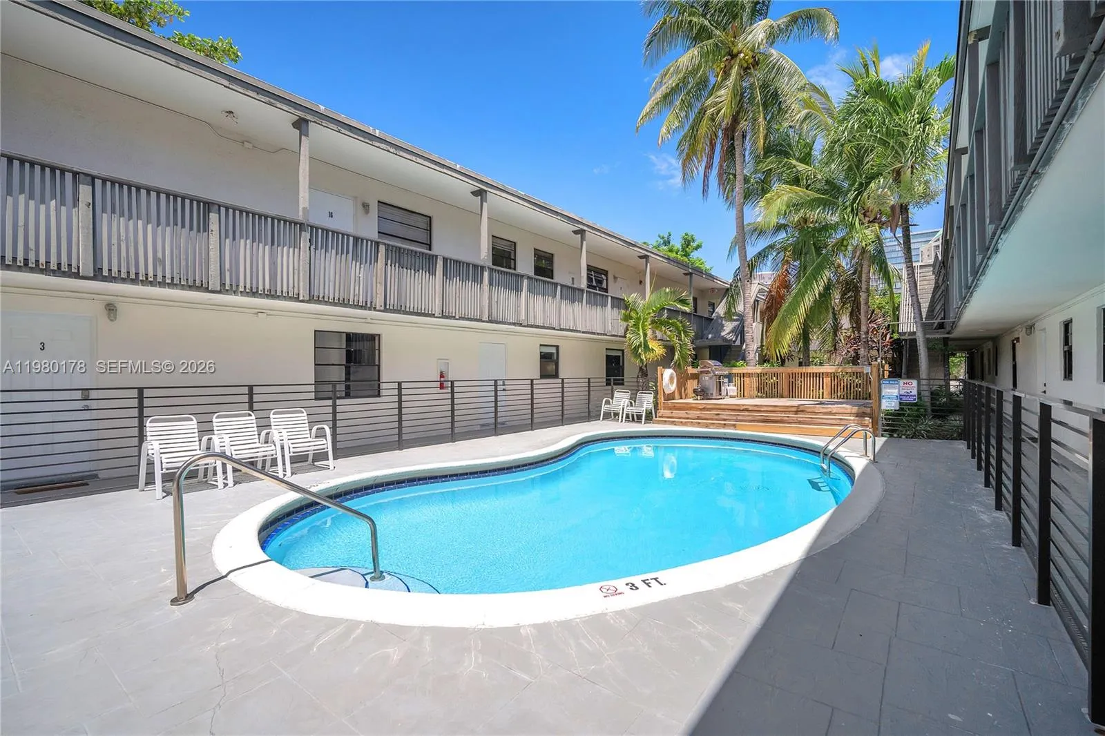 3265 Virginia St 9, Miami, Florida 33133, Miami, Florida 33133, 2 Bedrooms Bedrooms, ,2 BathroomsBathrooms,Residential Lease,For Rent,3265 Virginia St 9, Miami, Florida 33133,A11980178