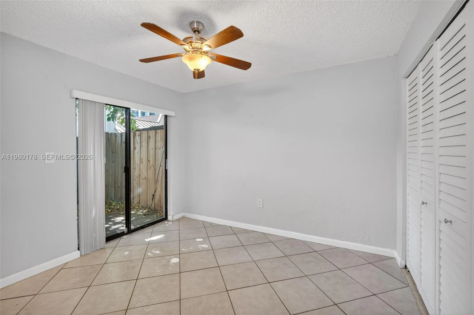 3265 Virginia St 9, Miami, Florida 33133, Miami, Florida 33133, 2 Bedrooms Bedrooms, ,2 BathroomsBathrooms,Residential Lease,For Rent,3265 Virginia St 9, Miami, Florida 33133,A11980178