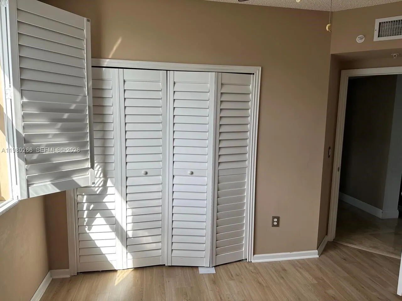 17100 N Bay Rd 1904, Sunny Isles Beach, Florida 33, Sunny Isles Beach, Florida 33160, 3 Bedrooms Bedrooms, ,2 BathroomsBathrooms,Residential,For Sale,17100 N Bay Rd 1904, Sunny Isles Beach, Florida 33,A11980266